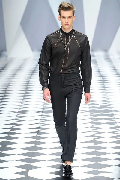 Look 42
